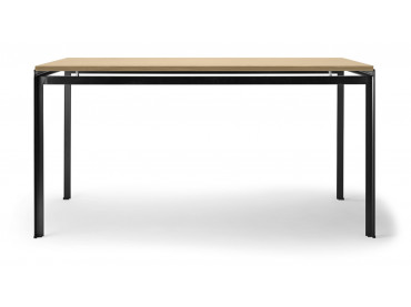 Bureau scandinave modèle PK52 Professor desk. Edition neuve.