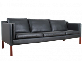 Mid-century modern sofa model Eton, 3,5 seat.