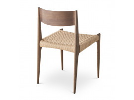 Chaise scandinave modèle Pia, chêne fumé, nouvelle édition.