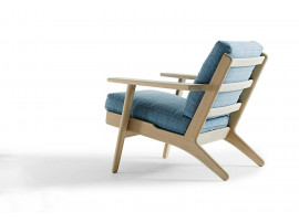 Mid century modern armchair model GE 290 by Hans Wegner for Getama. New release.