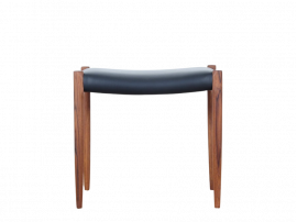 Scandinavian teak and leather stool  N° 80 by Niels Moller.  New édition