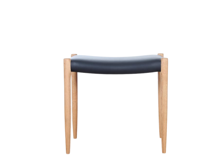 Scandinavian oak and leather stool  N° 80A by Niels Moller,  New édition