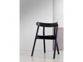 Oaki Chair. black