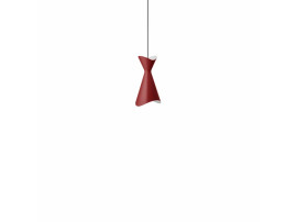 Suspension scandinave Rouge Ninotchka. Nouvelle édition