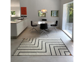 Tapis scandinave modèle VK1 white / black