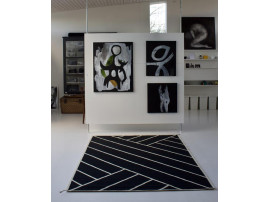 Tapis scandinave modèle VK2 black / white