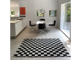 Tapis scandinave modèle VK5 white / black