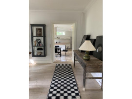 Tapis de couloir scandinave modèle VK5 black / white