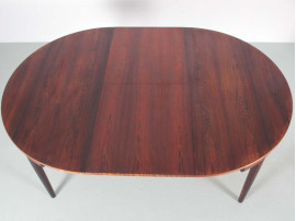 Mid-Century Modern scandinavian dining set in Rio rosewood by Hans Olsen with 4 chairs