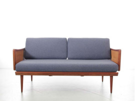 Mid-Century modern scandinavian sofa 2 seats FD451 by Peter Hvidty & Orla Mølgaard Nielsen