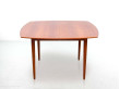 Table scandinave carrée en teck 4/12 pers