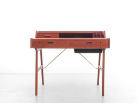 Mid-Century  modern scandinavian vanity desk  in teack by Arne Wahl Iversen