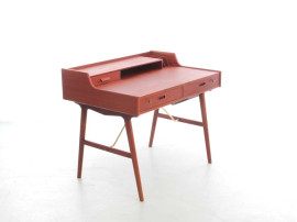 Mid-Century  modern scandinavian vanity desk  in teack by Arne Wahl Iversen