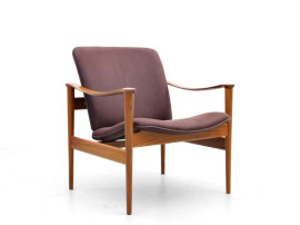 Mid-Century  modern scandinavian 711 loungechair by Fredrik Kayser. New edition