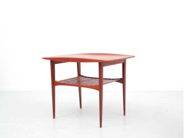 Table d'appoint scandinave en teck massif modèle FD 510