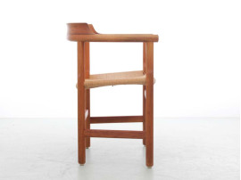 Mid century modern armchair  model Captain or PP62 by Hans Wegner for PP Møbler