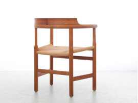 Mid century modern armchair  model Captain or PP62 by Hans Wegner for PP Møbler