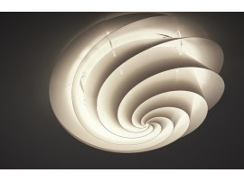 Scandinavian wall lamp Swirl white