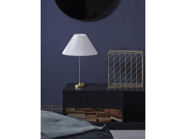 Lampe de table scandinave modèle 307 édition neuve