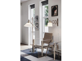 Lampadaire scandinave modèle 325 édition neuve