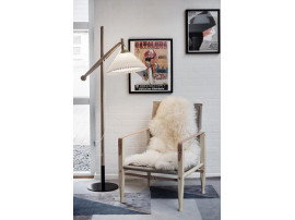 Lampadaire scandinave modèle 325 édition neuve