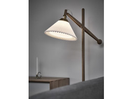 Lampadaire scandinave modèle 325 édition neuve