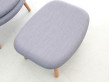 About A Lounge AAL 92 with foot stool