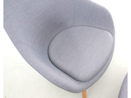 Fauteuil scandinave About A Lounge AAL 92 avec repose pieds